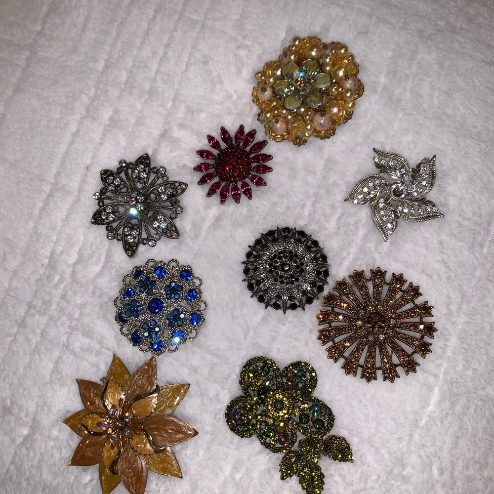 Beautiful Brooches - Picture 3 of 3
